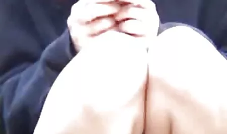 Fake Taxi blonde geile Touristin masturbiert und wird in einem Taxi kostenlose sexvideos gefickt