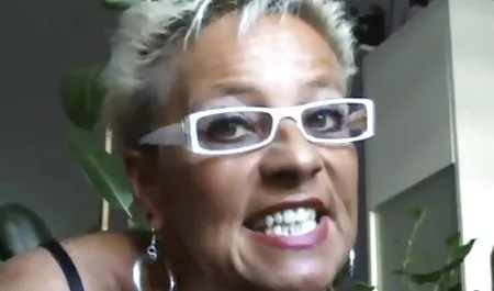 Arabische heiße Milf kostenlose hd sexfilme masturbiert mit Zauberstab
