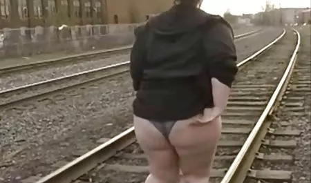 Vollbusige reife Küken verführt einen jungen Mann kostenlose pornos einfach