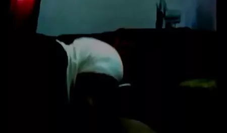 Willst du mit kostenlose pornofilme in deutscher sprache deinen Bällen spielen