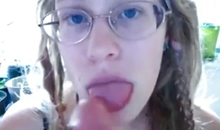 4 kostenlose sex filme anschauen - Maddy Rose springt auf einen Schwanz